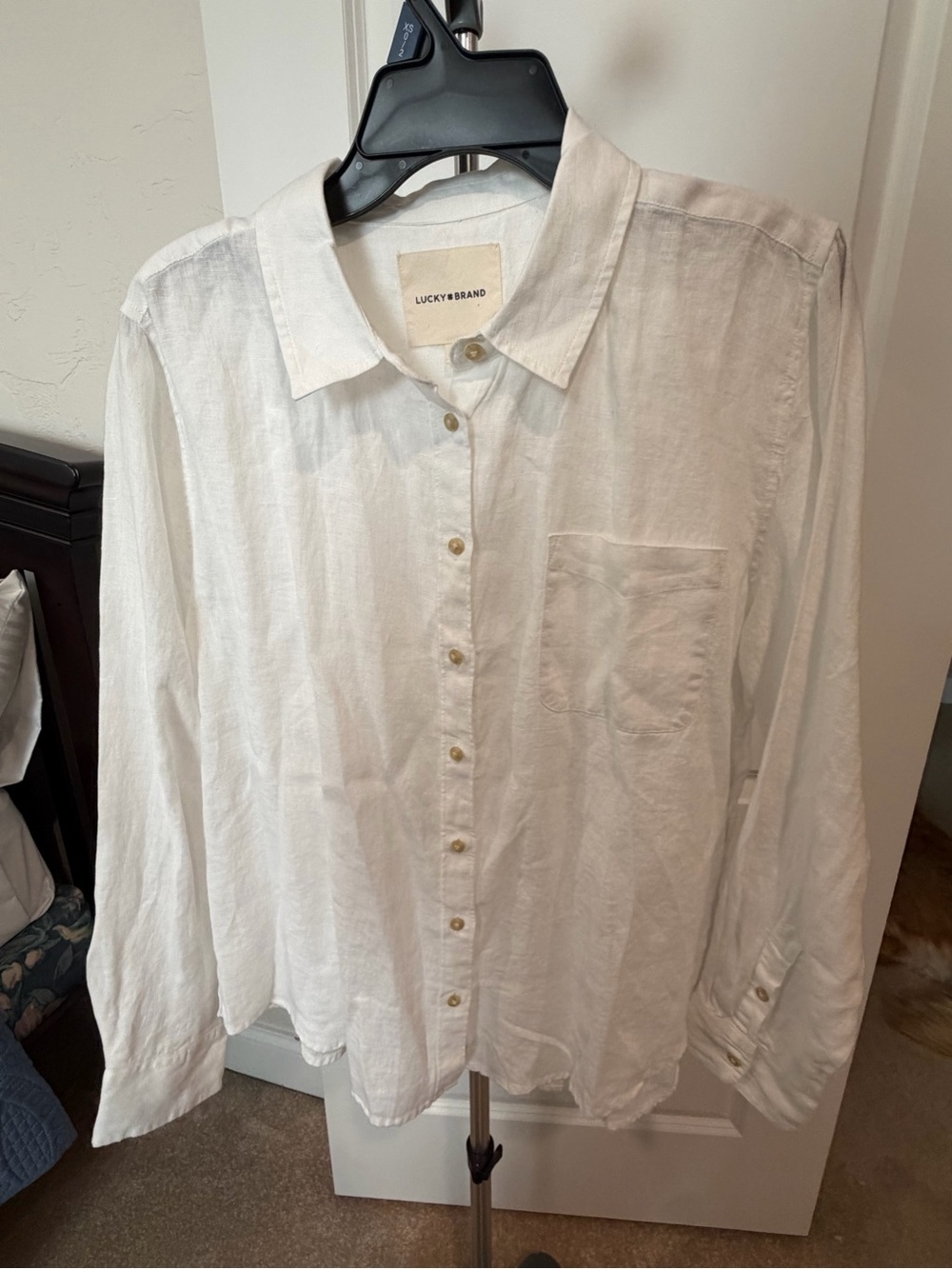 Lucky Brand Women's White Linen Button-Down Shirt with Chest Pocket